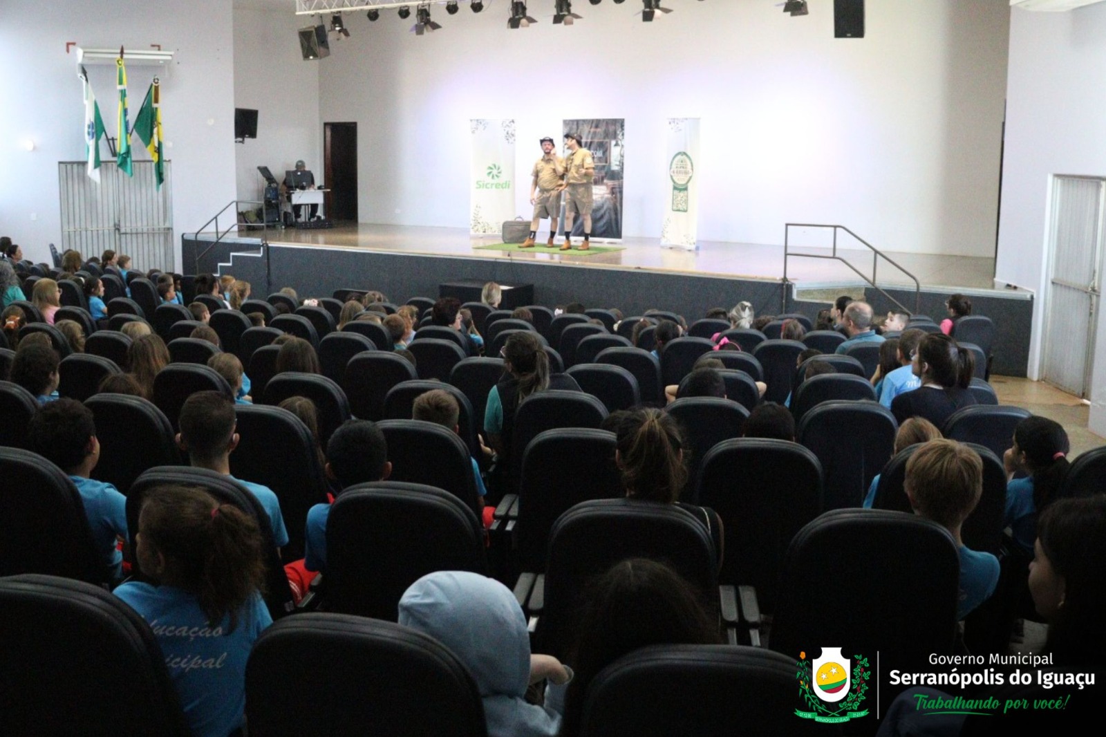 Espetáculo Teatral Espetáculo Teatral