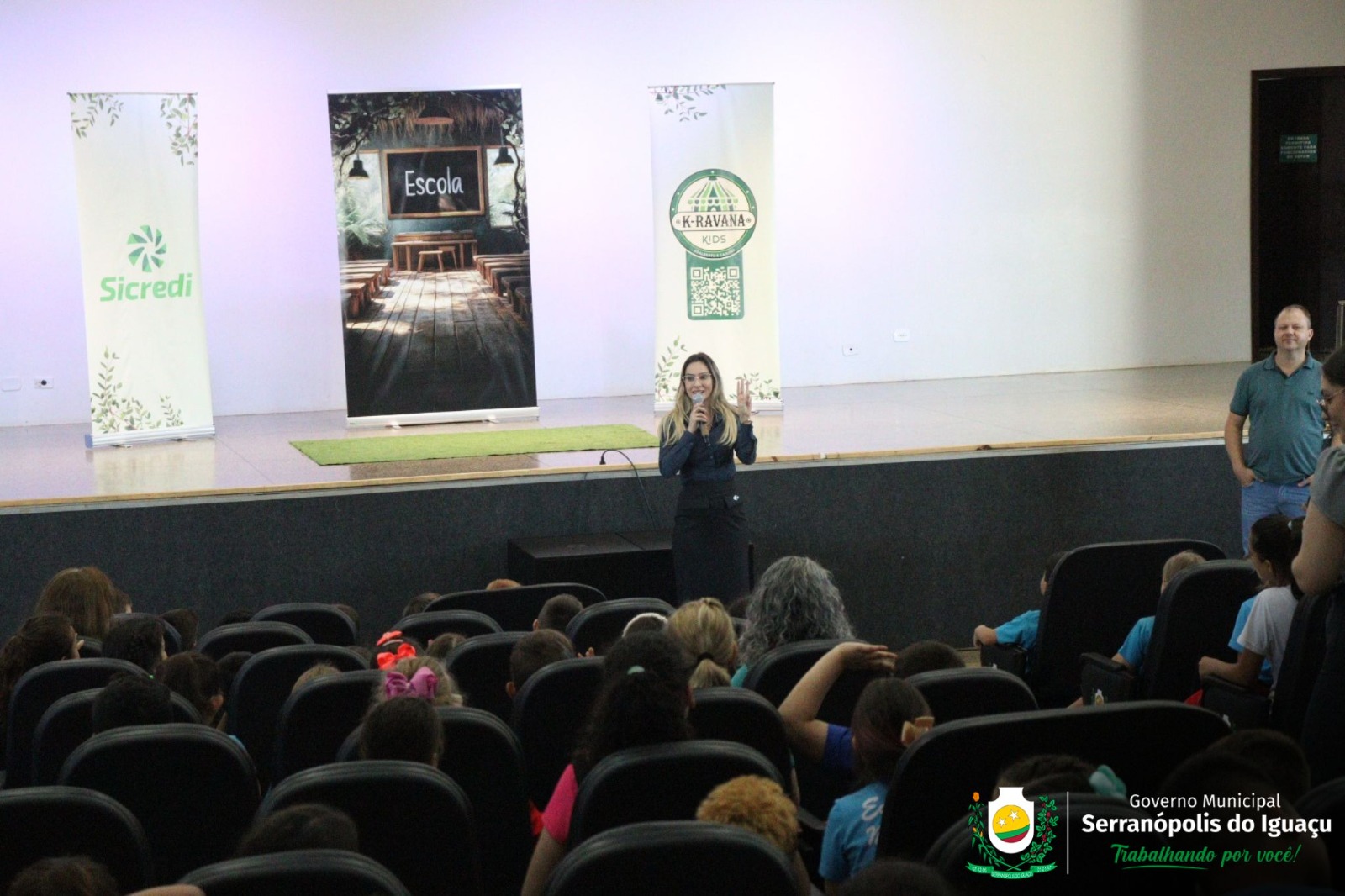 Espetáculo Teatral Espetáculo Teatral