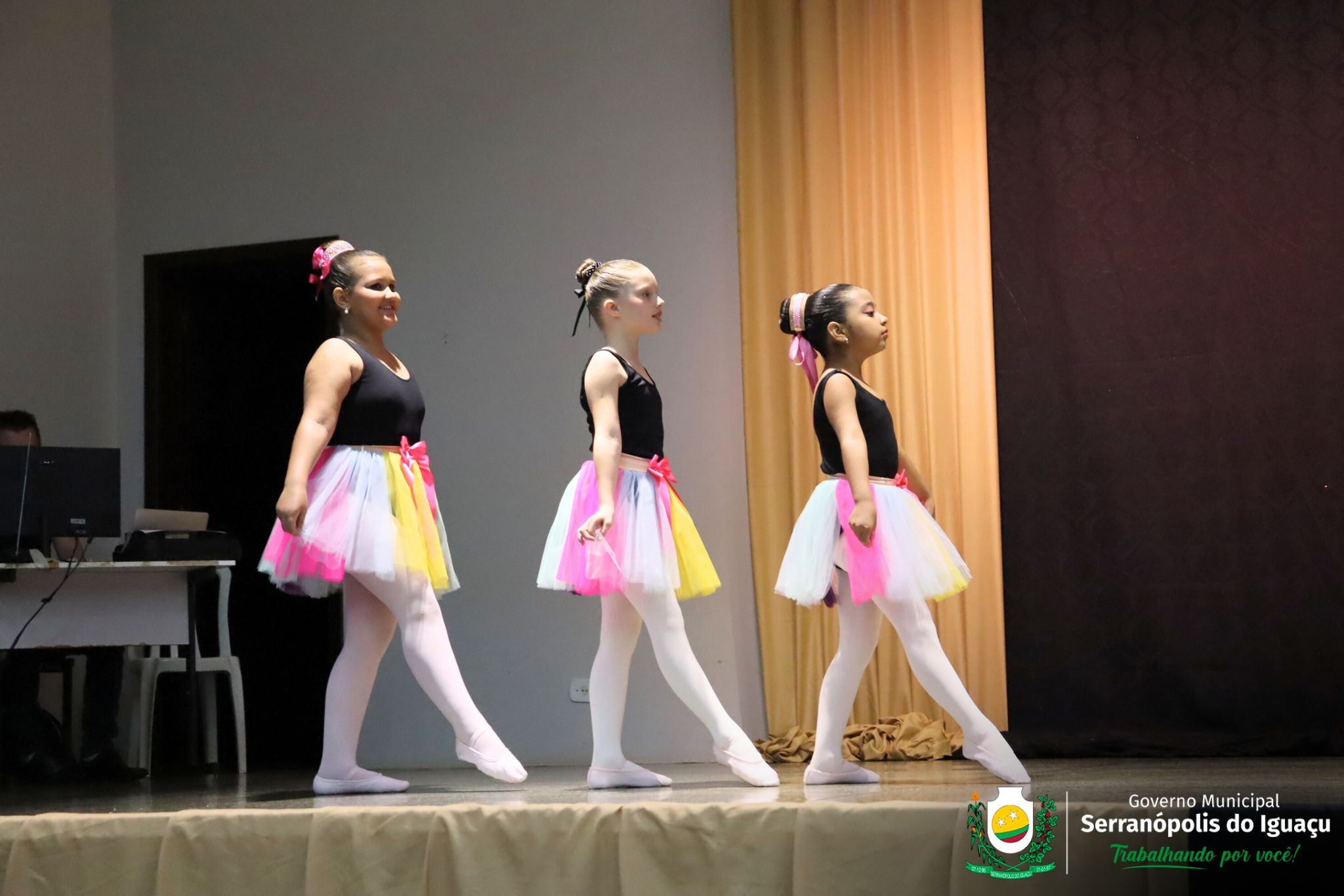 4º Festival de Dança 4º Festival de Dança