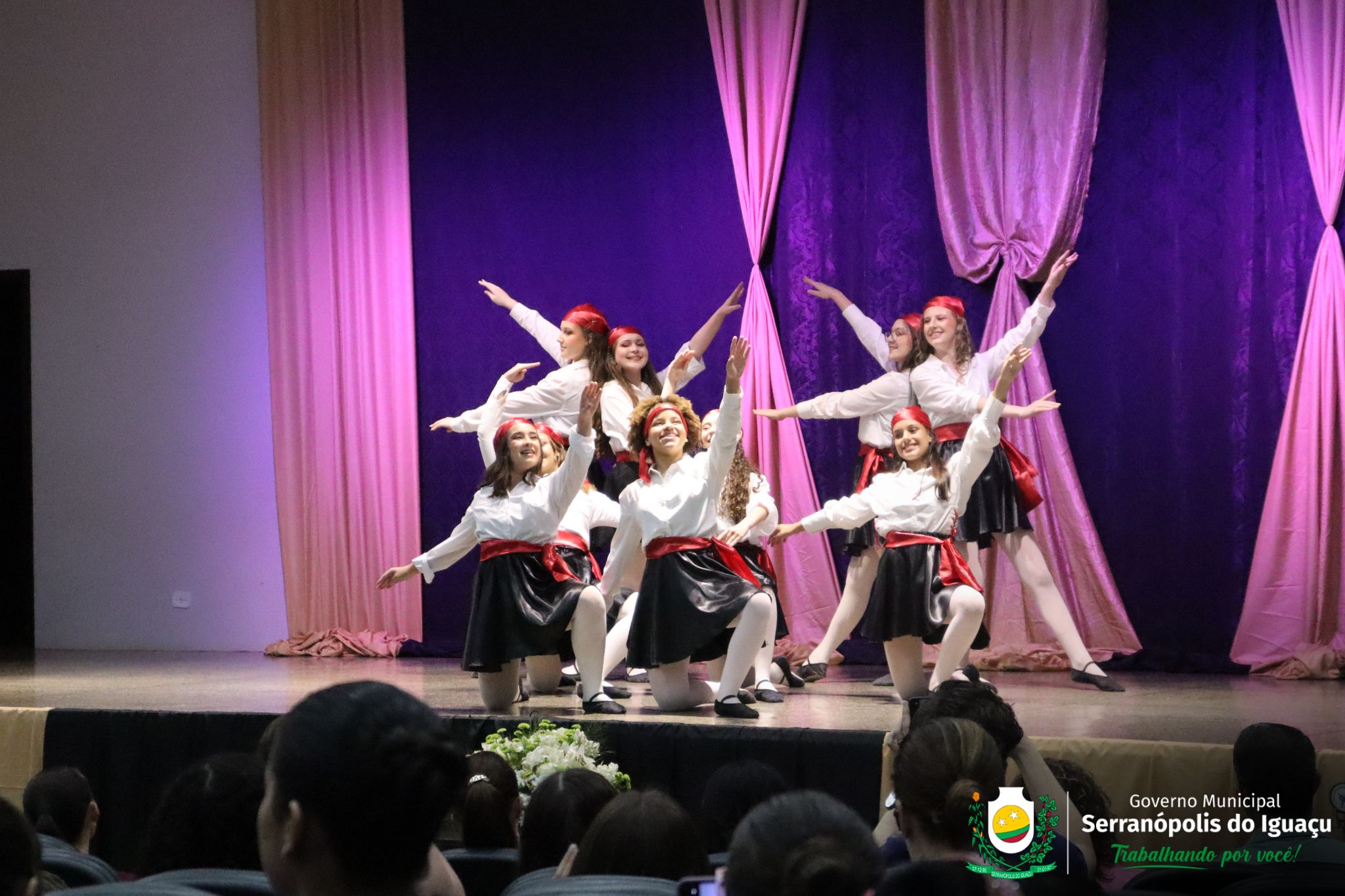 4º Festival de Dança 4º Festival de Dança