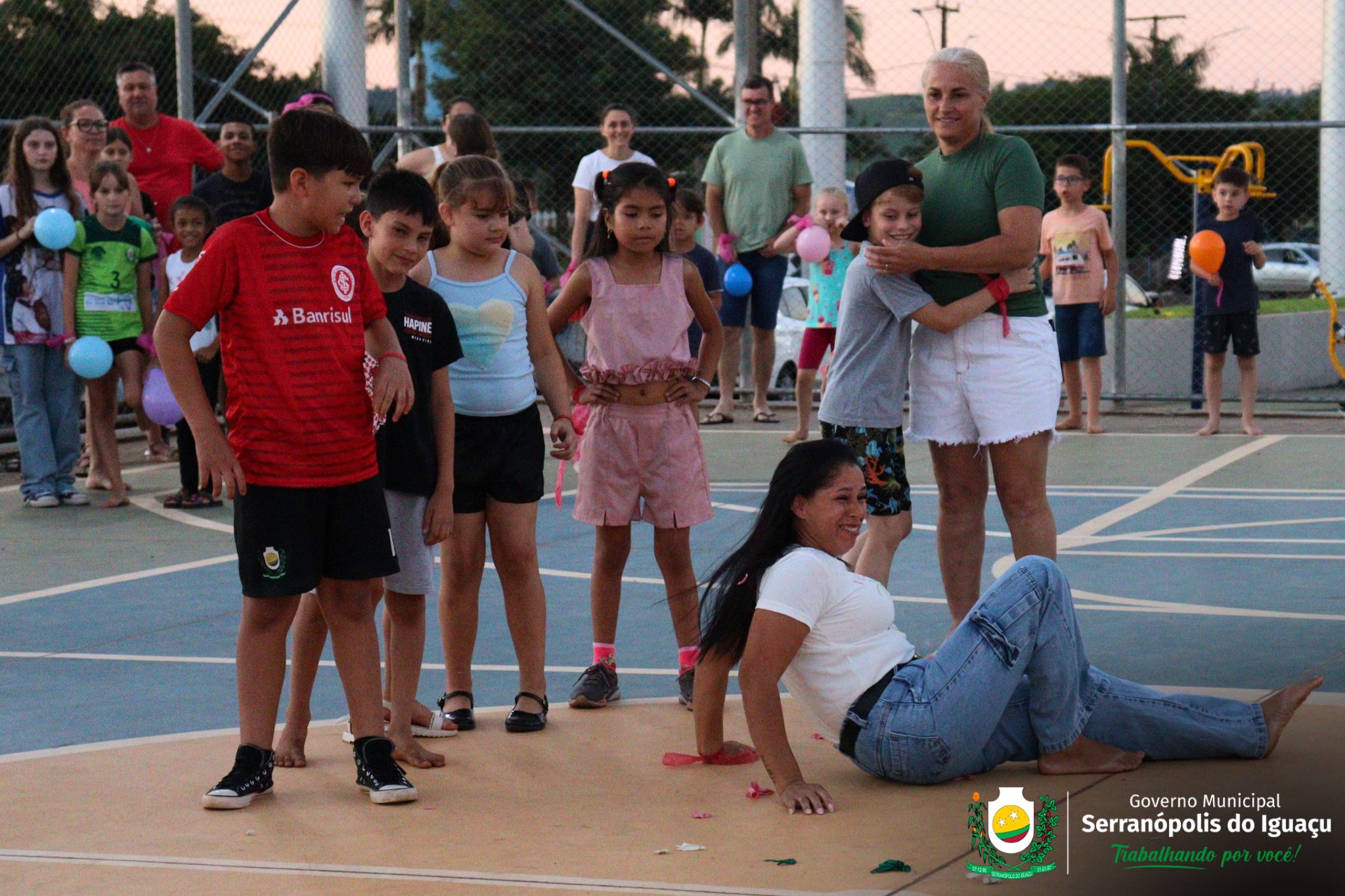 Governo Municipal realiza confraternização dos grupos atendidos pelo CRAS Governo Municipal realiza confraternização dos grupos atendidos pelo CRAS