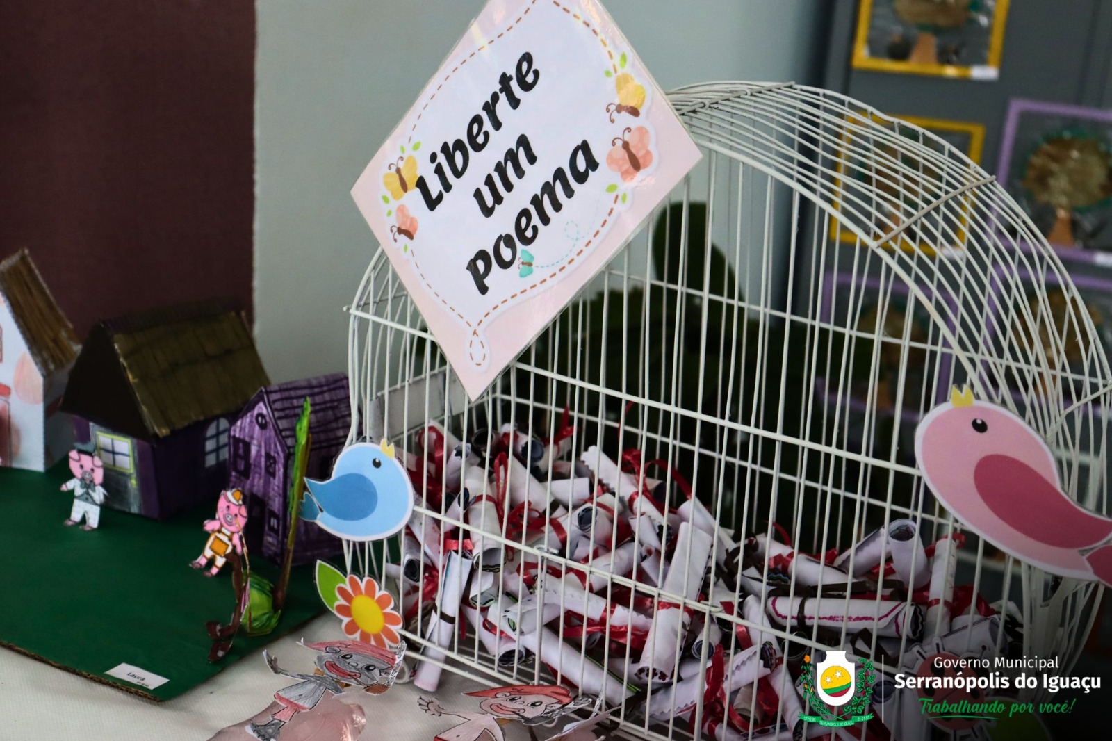 1ª Feira Literária e Cultural da Jornada Ampliada valoriza produção educativa em Serranópolis do Iguaçu 1ª Feira Literária e Cultural da Jornada Ampliada valoriza produção educativa em Serranópolis do Iguaçu
