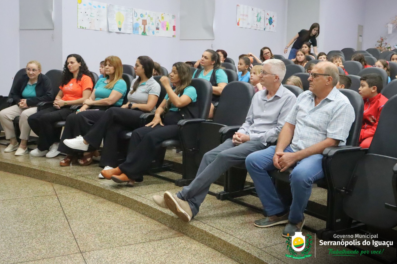 1ª Feira Literária e Cultural da Jornada Ampliada valoriza produção educativa em Serranópolis do Iguaçu 1ª Feira Literária e Cultural da Jornada Ampliada valoriza produção educativa em Serranópolis do Iguaçu