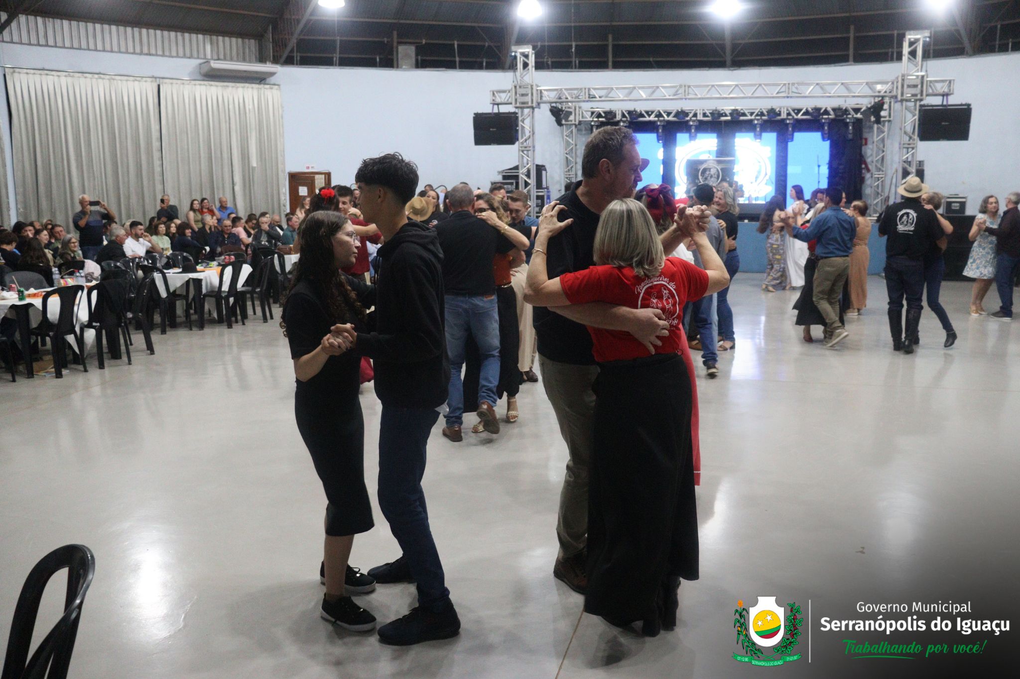 Fotos Encerramento Curso de Dança de Salão Fotos Encerramento Curso de Dança de Salão