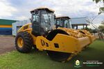 Governo Municipal reforça frota com novo rolo compactador adquirido por convênio com o Estado