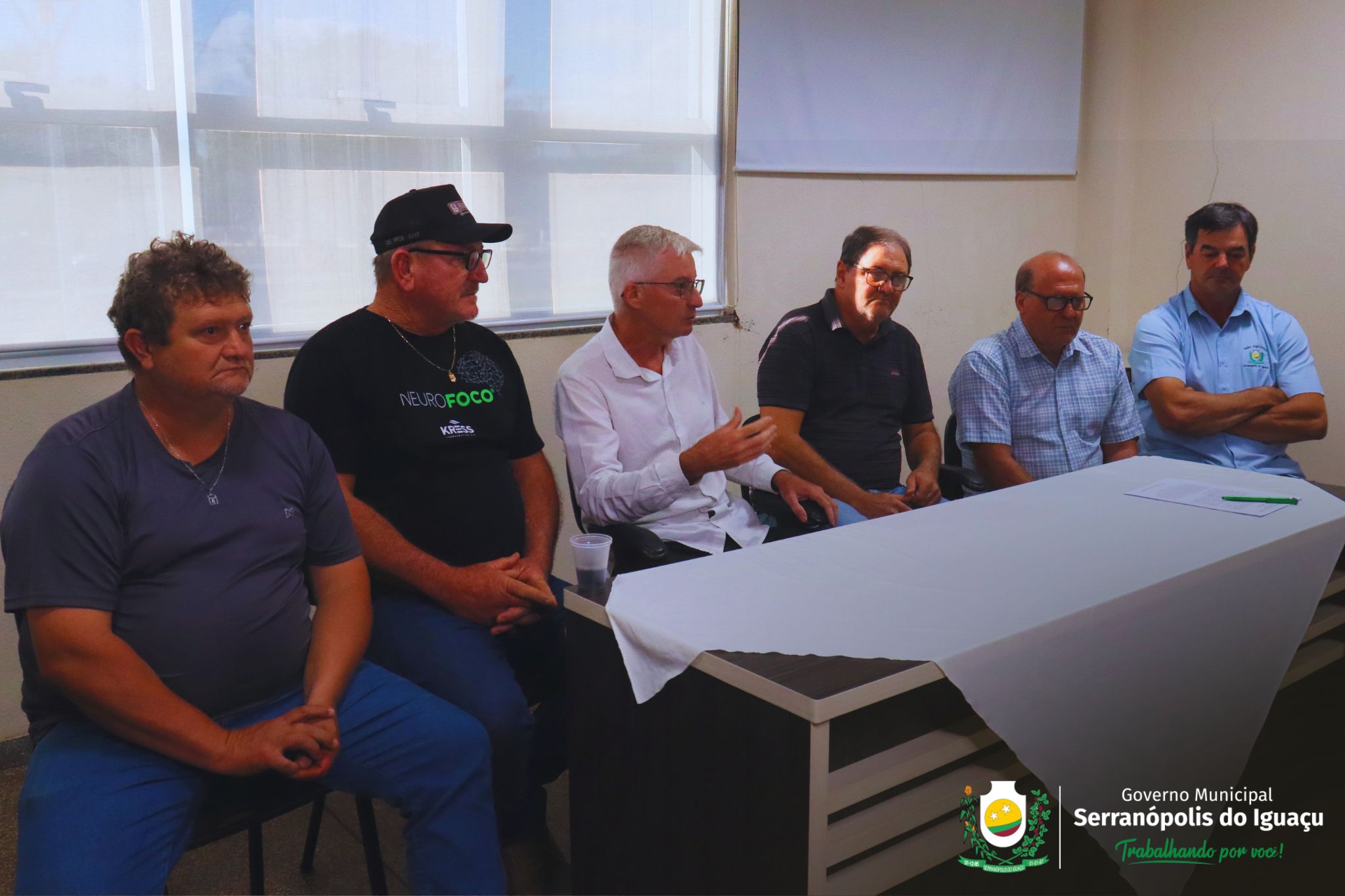 Governo Municipal entrega equipamento agrícola para Associação de Moradores da Linha Seca Governo Municipal entrega equipamento agrícola para Associação de Moradores da Linha Seca