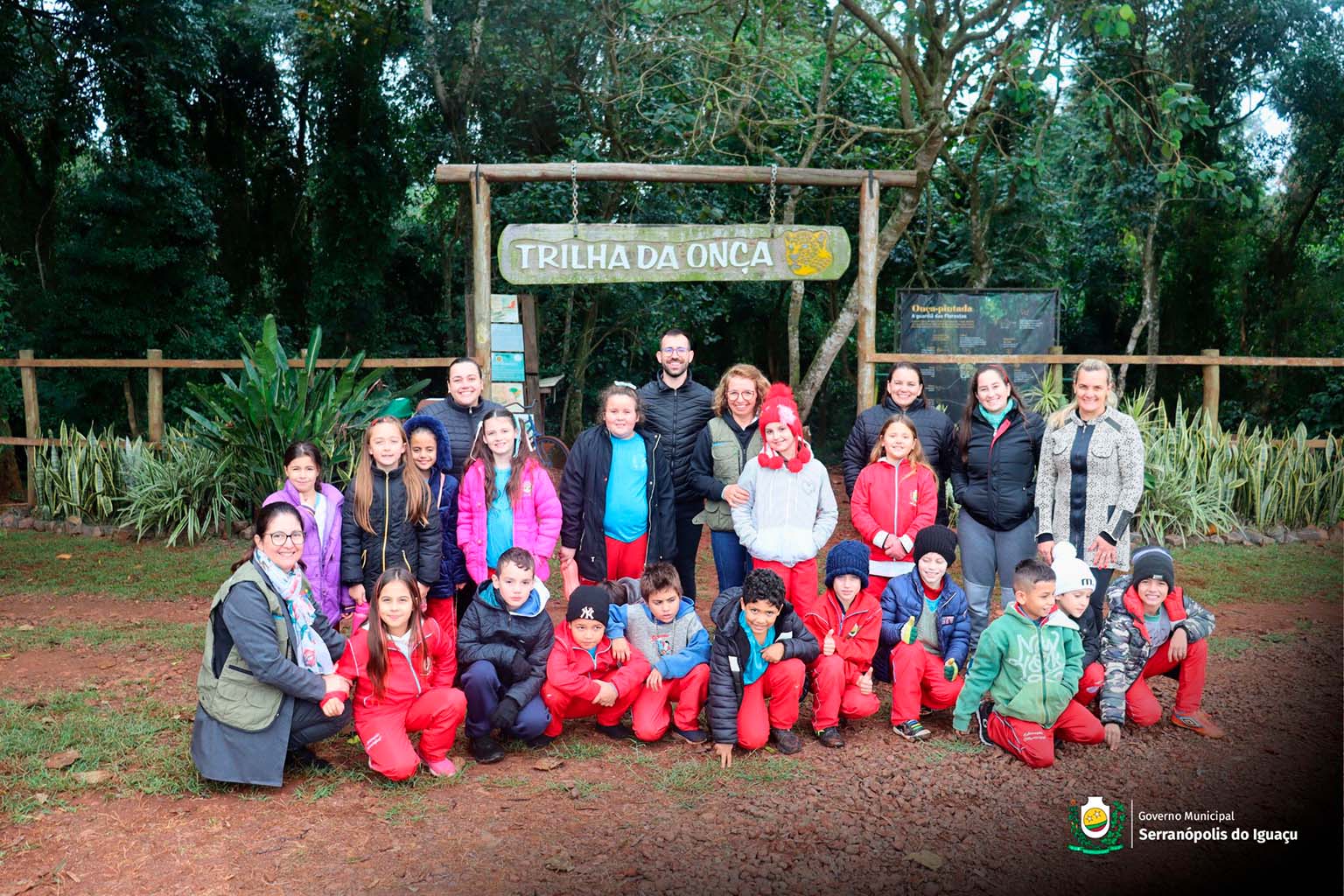 Alunos da rede municipal visitam o Parque Nacional do Iguaçu em atividade da Semana do Meio Ambiente