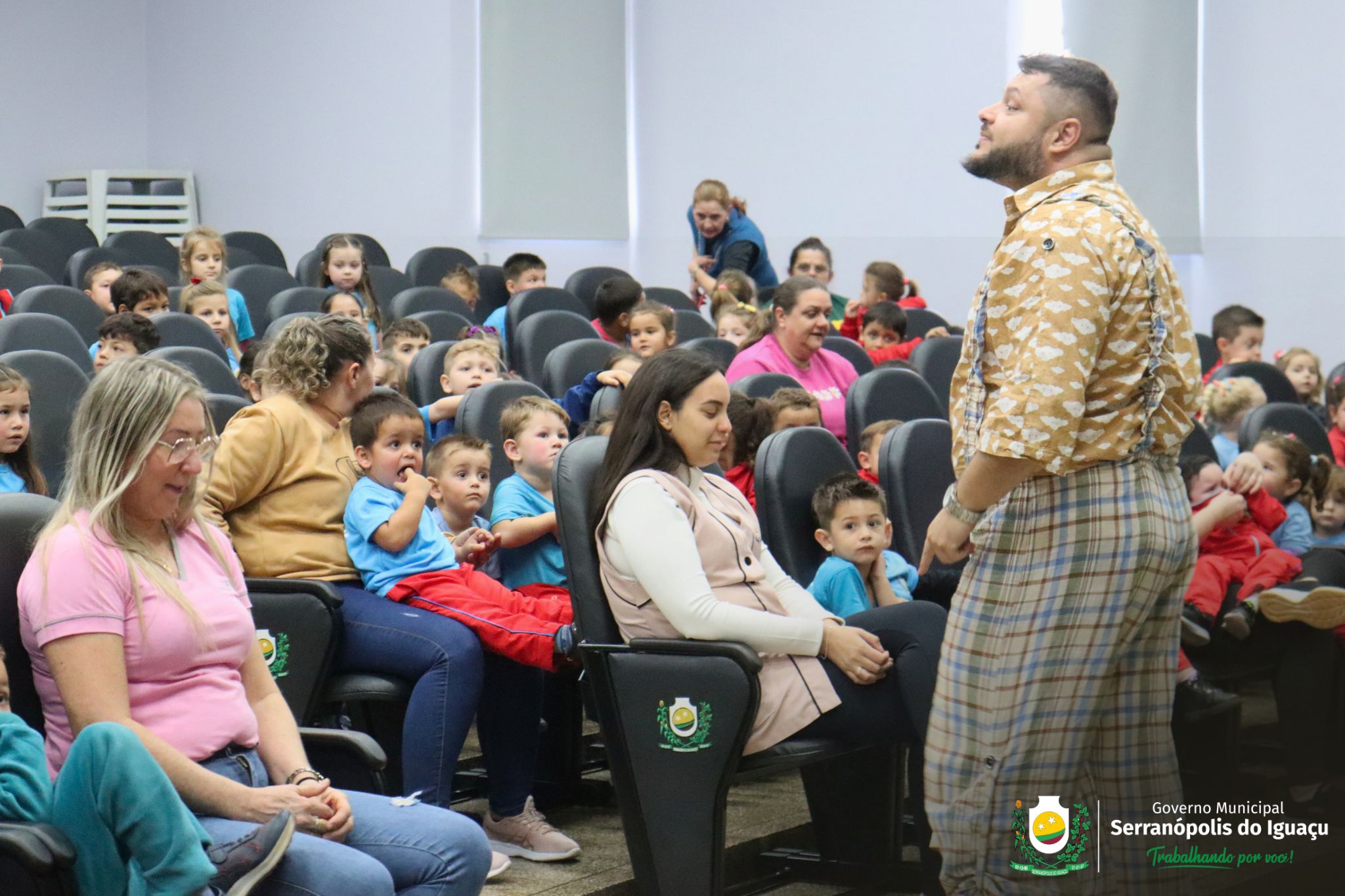 Governo Municipal promove contação de história para alunos da rede municipal de ensino