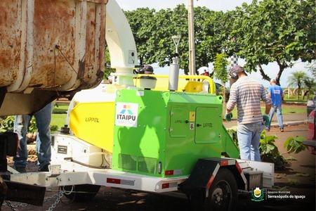 Serranópolis do Iguaçu inicia período de poda e recolha de galhos em dezembro