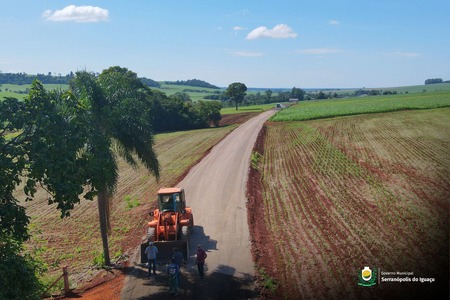 Serranópolis do Iguaçu avança na pavimentação da Linha Pinheirinho