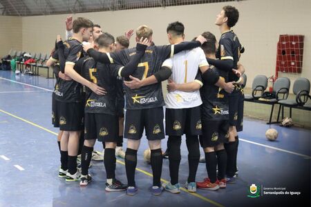 Serranópolis do Iguaçu enfrenta Cafelândia nesta terça-feira pela Copa Amop de Futsal Serranópolis do Iguaçu enfrenta Cafelândia nesta terça-feira pela Copa Amop de Futsal