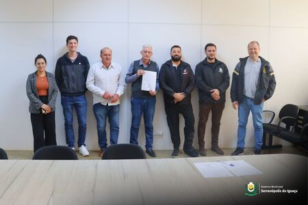 Governo Municipal dá ordem de serviço para reforma elétrica na Escola Municipal Governo Municipal dá ordem de serviço para reforma elétrica na Escola Municipal