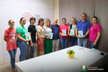 Professor Douglas Borella lança livro sobre Neurociência e Transtorno do Espectro Autista em Serranópolis do Iguaçu