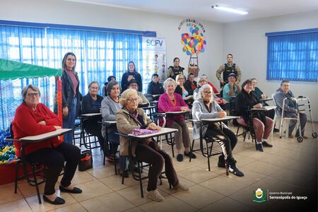 Governo Municipal promove palestra da Patrulha Maria da Penha para o Grupo Felicidade da Vida Governo Municipal promove palestra da Patrulha Maria da Penha para o Grupo Felicidade da Vida