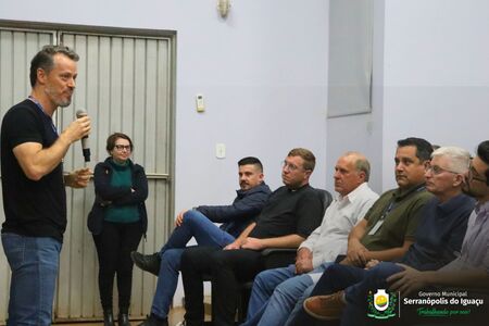 Audiência pública esclarece sobre implantação do sistema de esgoto em Serranópolis do Iguaçu Audiência pública esclarece sobre implantação do sistema de esgoto em Serranópolis do Iguaçu