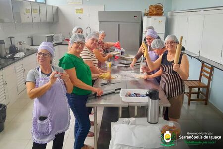 Grupo Primavera da Vida participa de oficina de culinária com resgate de memórias afetivas Grupo Primavera da Vida participa de oficina de culinária com resgate de memórias afetivas